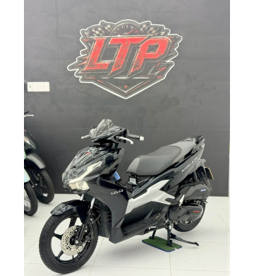 Honda Air Blade 160 4Val ĐKLĐ T9/2022 Bstp 590.74 chính chủ 